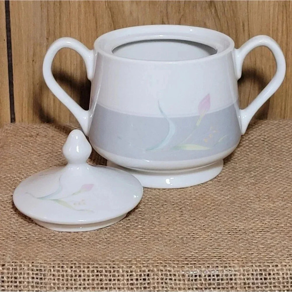 Vtg. Remembrance Collection Porcelain Sugar Creamer Set Pastel Floral1985 - Picture 2 of 9
